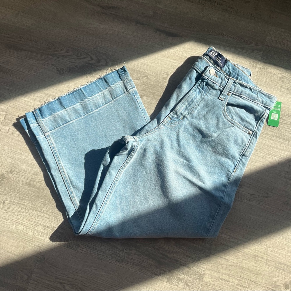 GAP wide leg cropped jeans